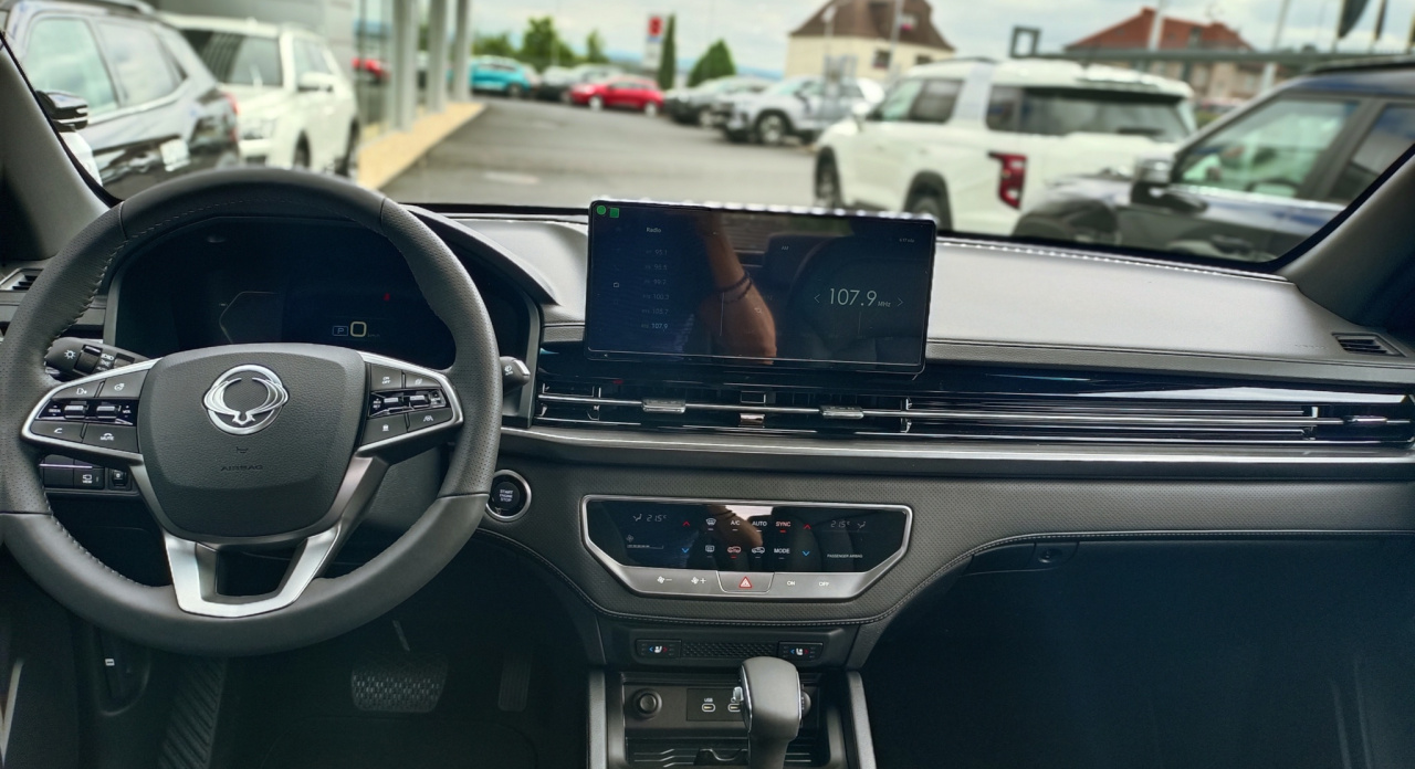 MUSSO GRAND PREMIUM 4X4 AT ACM demo