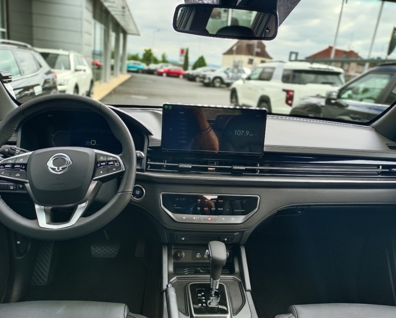 MUSSO GRAND PREMIUM 4X4 AT ACM demo