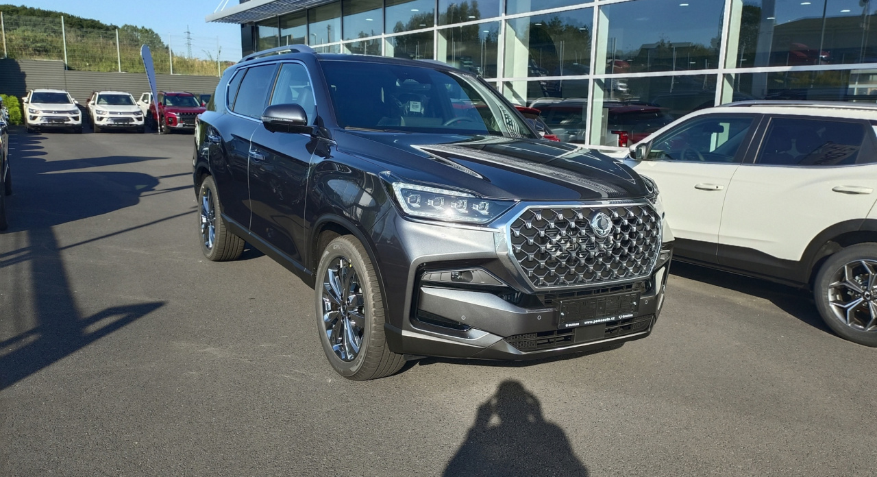 Rexton PREMIUM+ 4x4 AT ACM (WH)