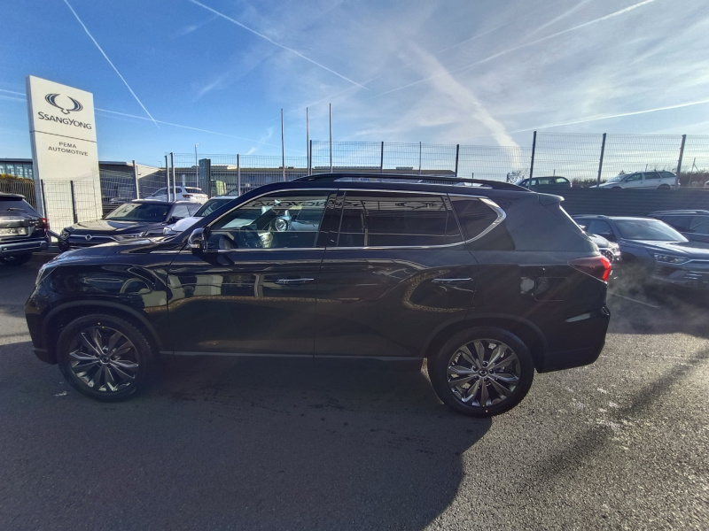 Rexton PREMIUM+ 4x4 AT LAK (BL) BLACK PACKET