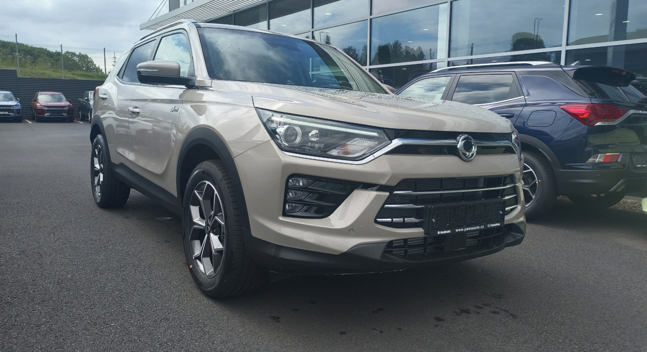 Korando Style+ M6 EBL (BL)