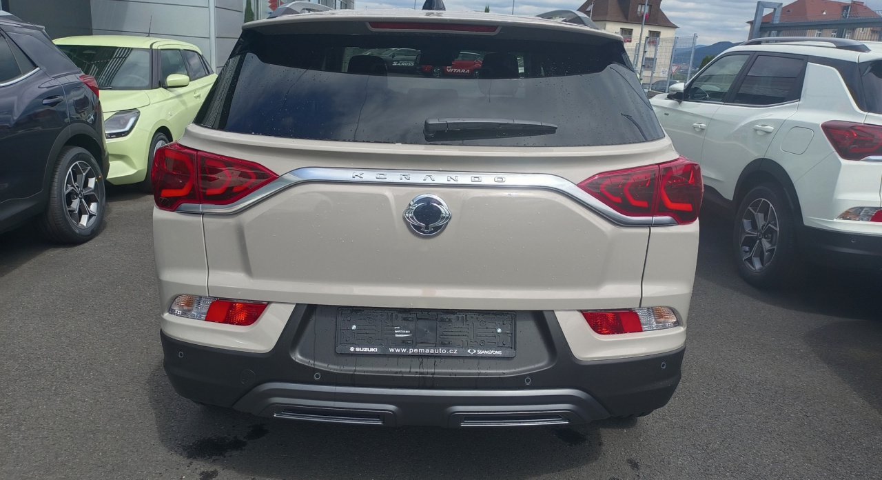 Korando Style+ M6 EBL (BL)