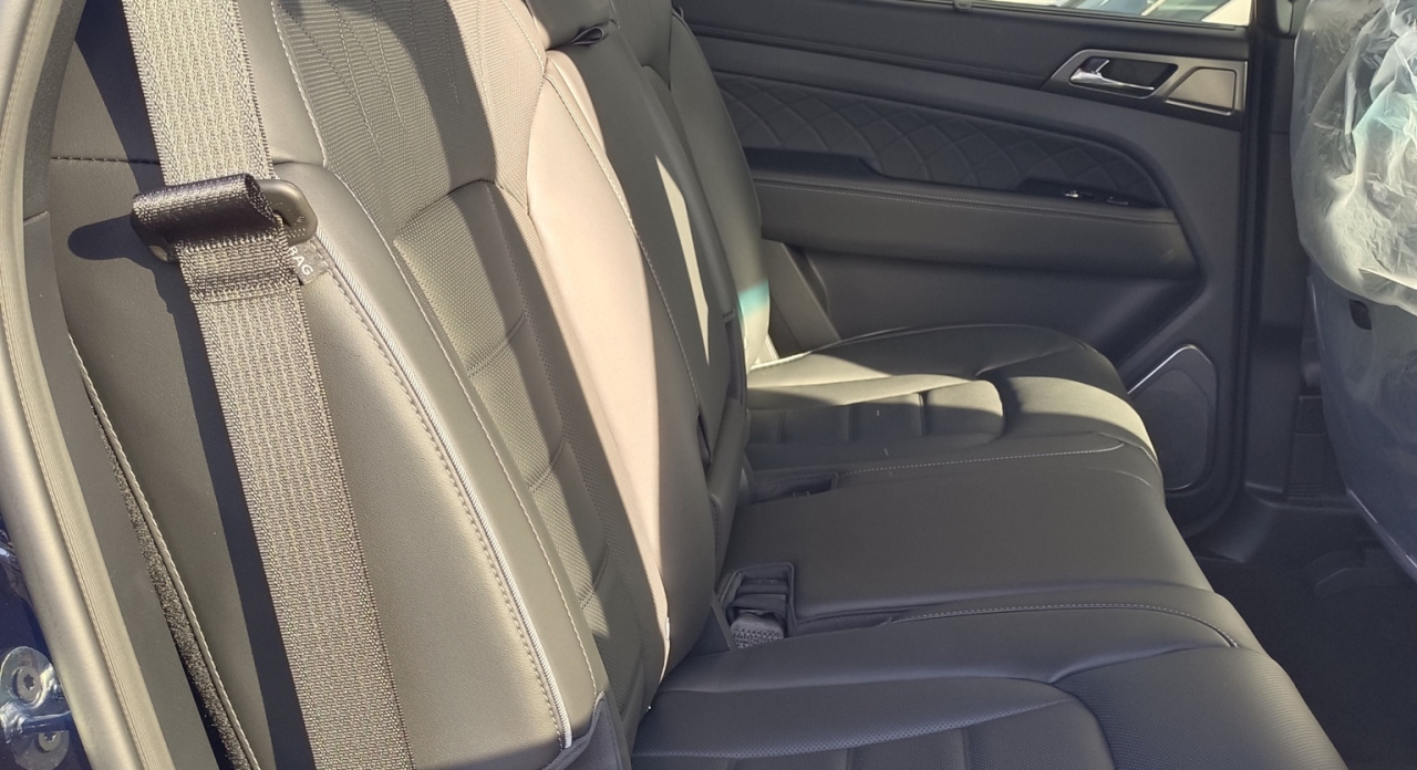 Rexton PREMIUM+ 4x4 AT BAU (BL) DEMO