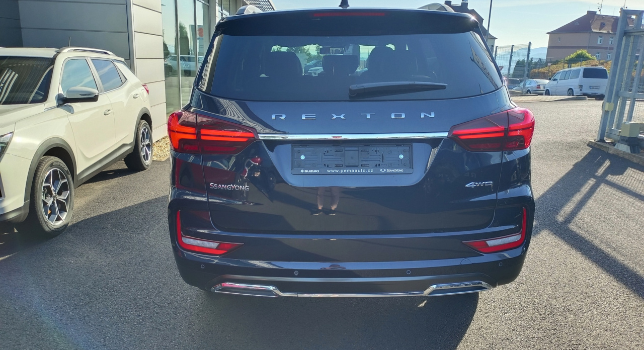 Rexton PREMIUM+ 4x4 AT BAU (BL) DEMO