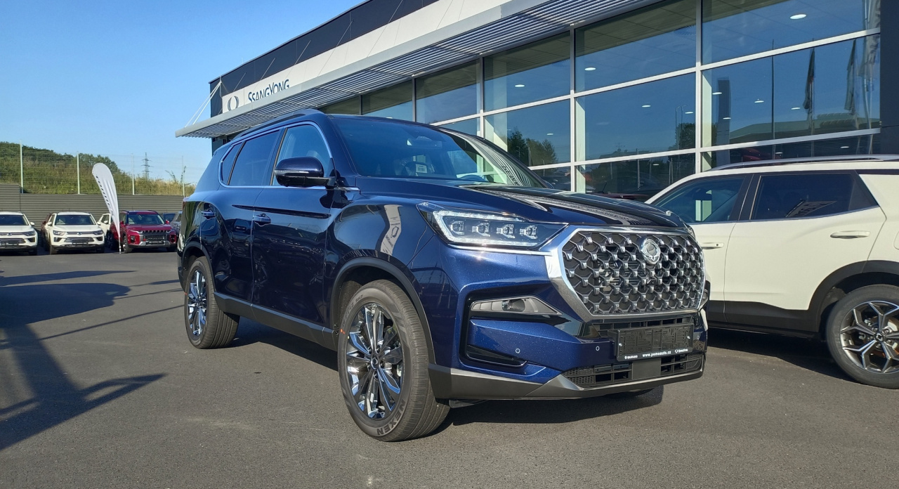 Rexton PREMIUM+ 4x4 AT BAU (BL) DEMO