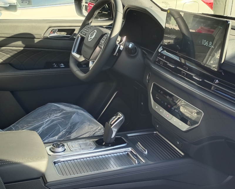 Rexton PREMIUM+ 4x4 AT BAU (BL) DEMO