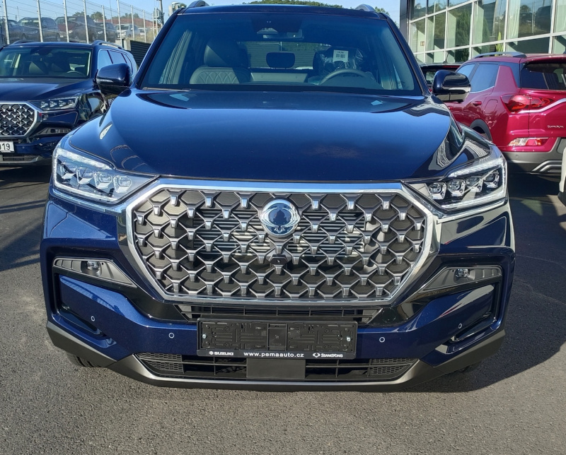 Rexton PREMIUM+ 4x4 AT BAU (BL) DEMO